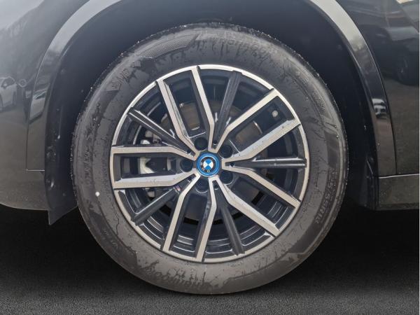 BMW iX1 xDrive30 M Sportpaket , 5-türig (Strom)