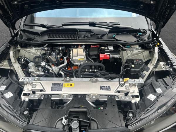 BMW ix iX xDrive45 , 5-türig (Strom)