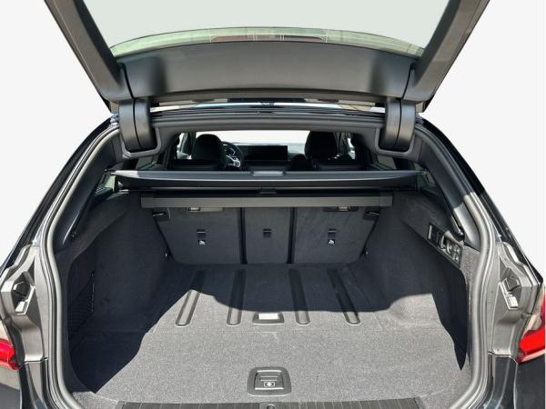 BMW 320 320d Touring xDrive Aut. , 5-türig (Diesel)