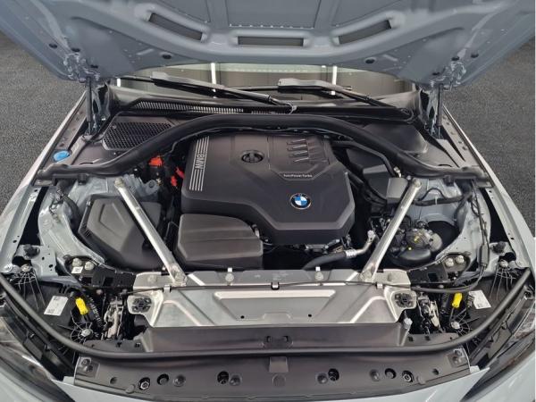 BMW 420 420i Cabrio , 2-türig