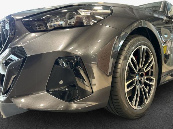 BMW 540 540d xDrive Touring Aut. , 5-türig (Diesel)