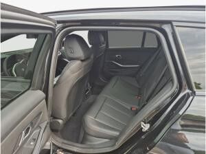 BMW 318 318d Touring Aut. , 5-türig (Diesel)