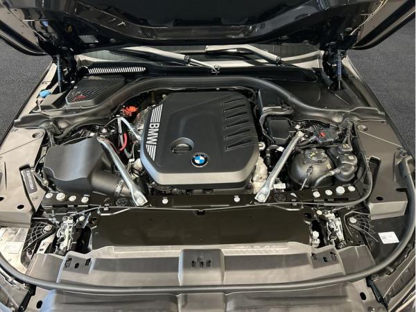 BMW 540 540d xDrive Touring Aut. , 5-türig (Diesel)