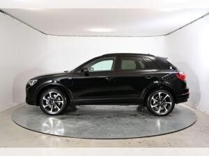 Audi Q3 S line 40 TFSI 7-Gang tronic quattro 2.0 Allrad Audi Q3 S line 40 TFSI 7-Gang tronic quattro 2.0 Allrad