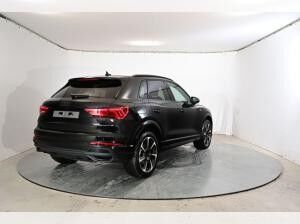 Audi Q3 S line 40 TFSI 7-Gang tronic quattro 2.0 Allrad Audi Q3 S line 40 TFSI 7-Gang tronic quattro 2.0 Allrad