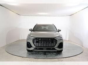 Audi Q3 S line 40 TFSI 7-Gang tronic quattro 2.0 Allrad Audi Q3 S line 40 TFSI 7-Gang tronic quattro 2.0 Allrad