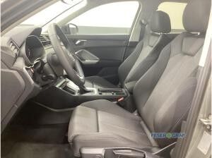 Audi Q3 advanced 35 TFSI S tronic Matrix AHK Keyless