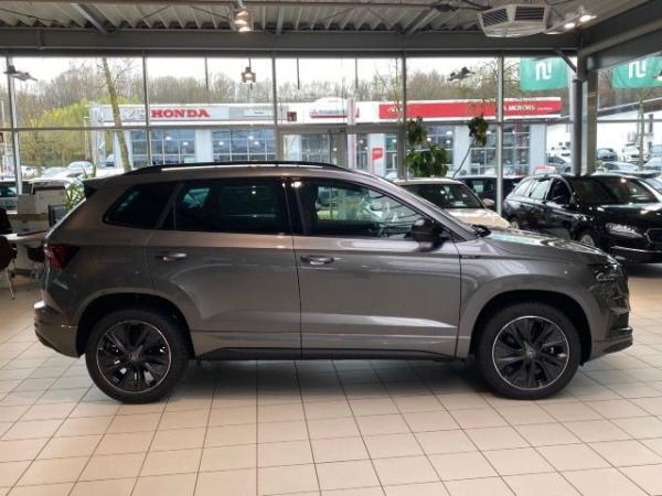 Skoda Karoq Sportline 1,5 TSI 6-Gang-Schaltgetriebe Sofort Verfügbar