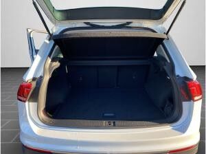 Volkswagen Tiguan 1.5 TSI KLIMA LED NAVI EINPARKHILFE