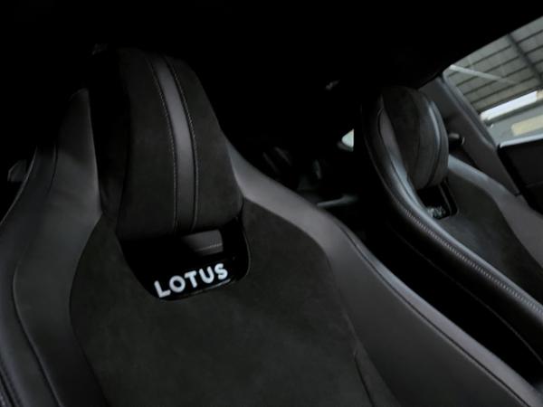 Lotus Emira V6 SE * Leipzig*