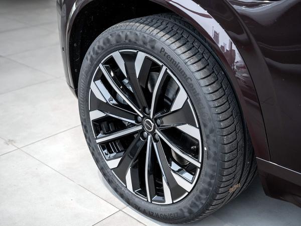 Volvo XC90 Plus T8 AWD Plug-in Hybrid