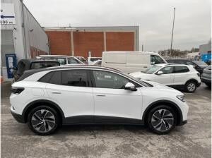 Volkswagen ID.4 Pure Navi ACC SideAssist Wärmep. IQ-Light 19Zoll