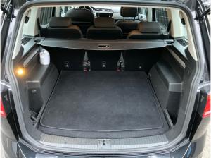 Volkswagen Touran Comfortline 1.5TSI DSG/ 7Sitze, Navi, AHK