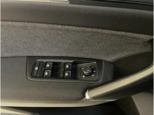 Volkswagen Touran 1.5 TSI Move DSG Navi AHK Panoramadach