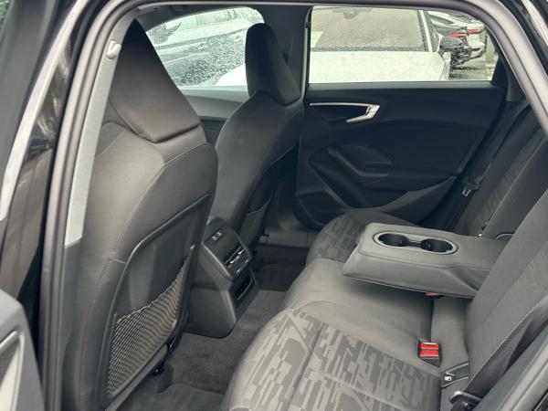 Audi A5 Avant 2.0 TFSI S tronic MMI LED AHK Kamera