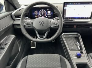 Volkswagen T-Roc R-Line, neues Modell, 1.5 l eTSI OPF 110 kW (150 PS) 7-Gang-DSG