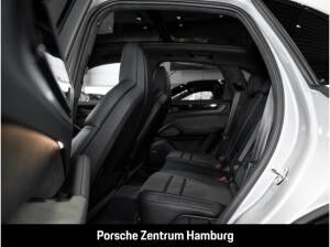 Porsche Cayenne GTS Panorama Head-Up Display