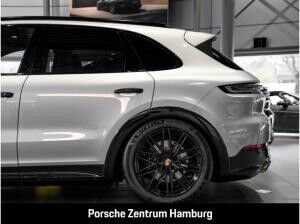 Porsche Cayenne GTS Panorama Head-Up Display