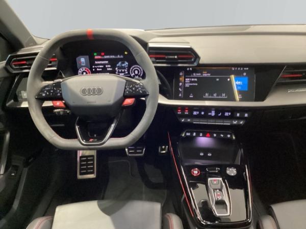 Audi RS3 Limousine 2.5TFSI qu.280km/h*Matrix*Sonos*Pano*ACC*HUD