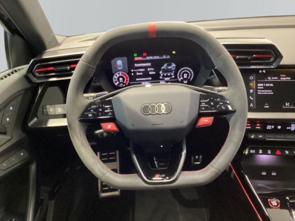 Audi RS3 Limousine 2.5TFSI qu.280km/h*Matrix*Sonos*Pano*ACC*HUD