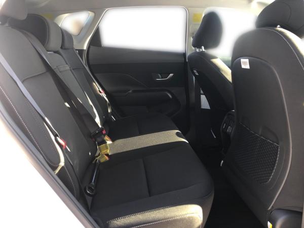 Hyundai KONA Hyundai KONA 138 PS Automatik/Trend/elek. Heckklappe/Vorführwagen/Privat