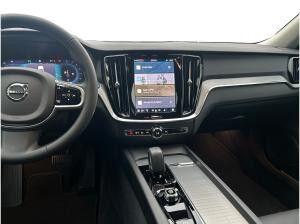 Volvo V60 B4 DCT Plus Dark Mild-Hybrid *Vorfürwagen Aktion*