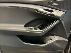 Audi Q6 e-tron quattro Audi Q6 e-tron quattro