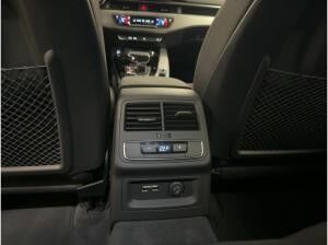 Audi A4 Avant S line 30 TDI S tr. STDHZG LED NAVI VIRTUAL