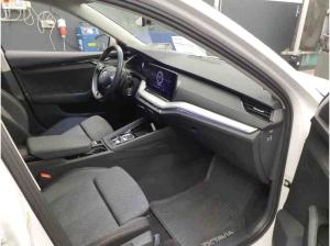 Skoda Octavia Combi Clever 2.0TDI DSG / SmartLink, LED