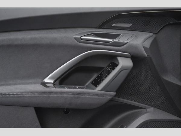 Audi Q5 Sportback edition one TDI quattro S tronic S line/Tech/AHK/P