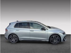 Volkswagen Golf 1.5 eTSI DSG R-Line Pano Black-Style Navi