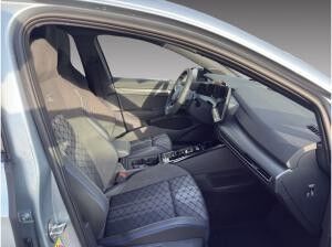 Volkswagen Golf 1.5 eTSI DSG R-Line Pano Black-Style Navi