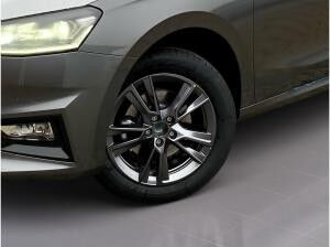 Skoda Fabia 1.0 TSI Tour LED.NAV.SHZ.KAM.VC.Lenk-HZ.LaneA.pACC.KESSY.SUNSET.SmartLink