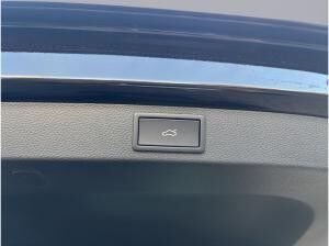 Skoda Karoq Tour 1.5 TSI DSG AHK NAVI LED ACC DAB RFK