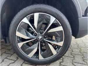Skoda Karoq Tour 1.5 TSI DSG AHK NAVI LED ACC DAB RFK
