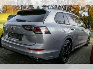 Volkswagen Golf VIII Variant 1.5 eTSI DSG R-LINE