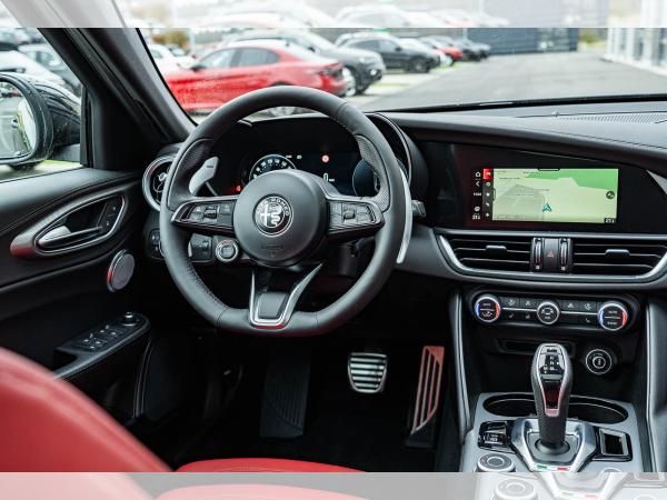 Alfa Romeo Giulia Veloce 2.0 Turbo AT8 Q4 SOFORT PANORAMA PREMIUM TECHNOLOGIE