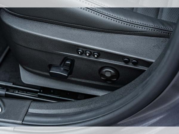 Alfa Romeo Giulia Veloce 2.0 Turbo AT8 Q4 SOFORT PREMIUM TECHNOLOGIE HARMAN KARDON