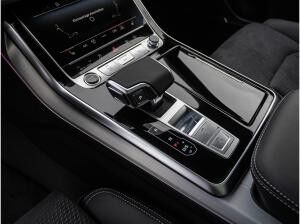 Audi Q8 SUV S-Line-Sport TFSI e quattro Pano AHK 22" B&O HuD