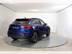 Audi Q3 S line 40 TFSI 7-Gang tronic quattro 2.0 Allrad Audi Q3 S line 40 TFSI 7-Gang tronic quattro 2.0 Allrad