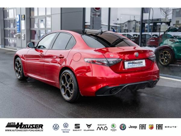 Alfa Romeo Giulia INTENSA 2.0 Turbo AT8 Q4 PANORAMA HARMAN-KARDON BREMBO ROSSO-ETNA