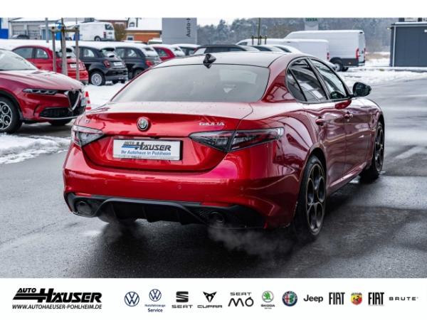 Alfa Romeo Giulia INTENSA 2.0 Turbo AT8 Q4 PANORAMA HARMAN-KARDON BREMBO ROSSO-ETNA