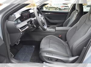 Skoda Superb Combi 2.0TDI Sportline*Navi*AHK*Sthz*Canton