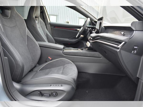 Skoda Superb Combi 2.0TDI Sportline*Navi*AHK*Sthz*Canton