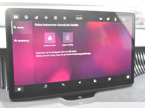 Skoda Superb Combi 2.0TDI Sportline*Navi*AHK*Sthz*Canton