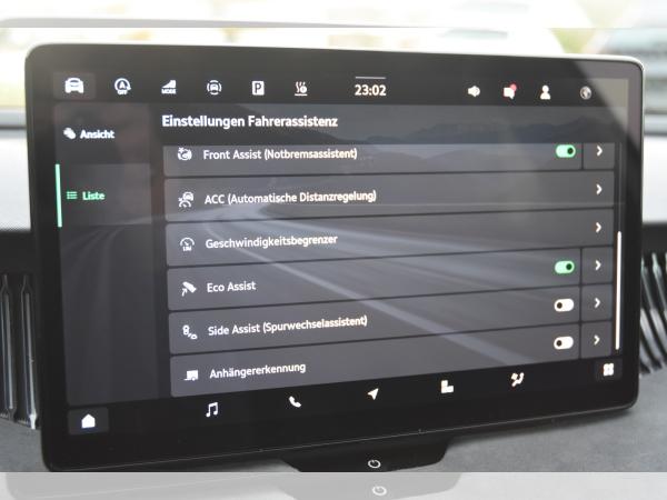 Skoda Superb Combi 2.0TDI Sportline*Navi*AHK*Sthz*Canton