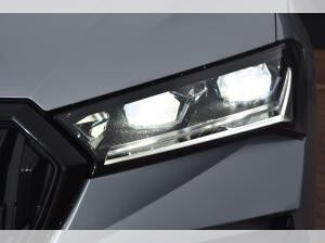 Skoda Superb Combi 2.0TDI Sportline*Navi*AHK*Sthz*Canton