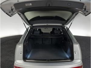Audi Q7 S line TFSI e quattro tiptronic Audi Q7 S line TFSI e quattro tiptronic