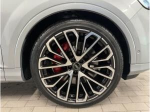 Audi Q7 S line TFSI e quattro tiptronic Audi Q7 S line TFSI e quattro tiptronic