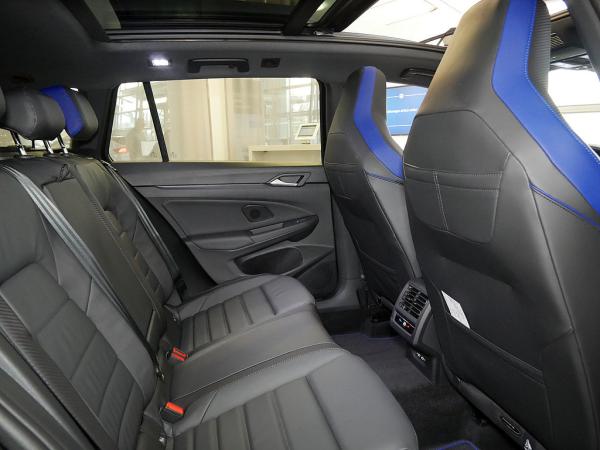 Volkswagen Golf Variant R 2.0l TSI 4MOTION 245 kW (333 PS) 7-Gang DSG